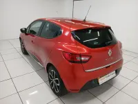 Used Renault Clio Play 75 HP (55 kW) 2018 Red Hatchback