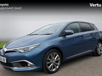 Used Toyota Auris 116 HP (85 kW) 2016 Blue Hatchback