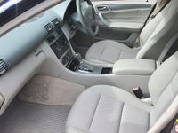 Begagnad Mercedes C220 Avantgarde 2007 Blå Sedan