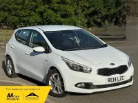 Begagnad Kia Ceed 2014 Vit Halvkombi