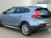 Used Volvo V40 2017 Blue Hatchback