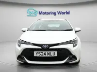 Usado Toyota Corolla 140 CV (102 kW) 2024 Blanco Familiar