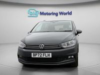 Usado VW Touran SEL 148 HP (108 kW) 2022 Cinzento Monovolume