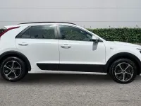 Used Kia Niro 141 HP (103 kW) 2023 White SUV