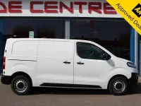 Used Vauxhall Vivaro Edition 100 HP (73 kW) 2019 White MPV