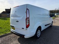 Begagnad Ford Transit Custom Trend 105 HK (77 kW) 2019 Vit Van