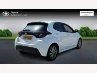 Used Toyota Yaris Hybrid 2023 White Hatchback