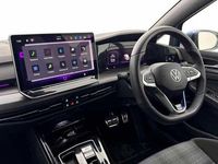 Second-hand VW Golf VIII GTE 272 CP (200 kW) 2025
