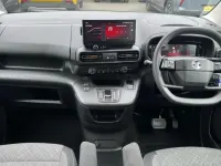 Used Vauxhall Combo Design Edition 98 kW (134 HP) 2025 Green MPV