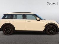 Used Mini One Clubman 101 HP (74 kW) 2019 White Estate