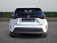 Used Toyota Yaris Hybrid Design 2023 White Hatchback