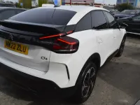 Używany Citroën C4 PureTech 155 KM (114 kW) 2022 Biały Hatchback