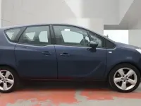 Used Vauxhall Meriva 2014 Blue MPV