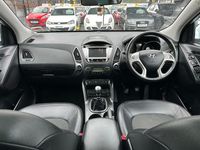 Used Hyundai ix35 Premium 115 HP (84 kW) 2011 White SUV
