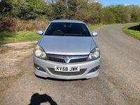 Used Vauxhall Astra SRi 120 HP (88 kW) 2008 Silver Hatchback