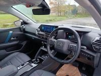 Used Citroën e-C4 Shine 98 kW (134 HP) 2021 White Hatchback