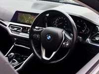 Usado BMW 320e Sport Line 190 CV (139 kW) 2020 Negro Berlina