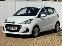 Used Hyundai i10 SE 87 HP (63 kW) 2019 White Hatchback