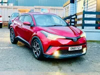 Begagnad Toyota C-HR 2024 Röd SUV