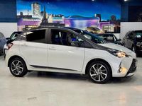 Used Toyota Yaris 107 HP (78 kW) 2019 White Hatchback