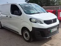 Used Peugeot e-Expert 100 kW (136 HP) 2022 White Van