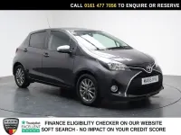 Usado Toyota Yaris Multidrive S 99 HP (72 kW) 2016 Cinzento Citadino