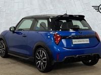Usado Mini Cooper Hatch 113 kW (154 CV) 2025 Azul Utilitario
