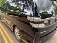 Used Toyota Alphard Edition 2013 Black metallic MPV