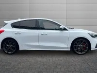 Used Ford Focus ST 280 HP (205 kW) 2019 White Hatchback
