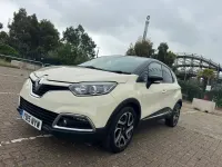 Used Renault Captur Dynamique 90 HP (66 kW) 2015 Cream SUV