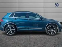 Usado VW Tiguan R-line 245 CV (180 kW) 2022 Azul SUV