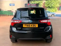 Used Toyota Yaris Design 100 HP (73 kW) 2018 Black Hatchback