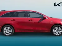 Used Kia Ceed 2025 Red Hatchback