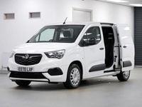 Used Vauxhall Combo Sportive 100 HP (73 kW) 2020 White Estate