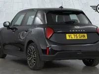 Used Mini Cooper Hatch 113 kW (154 HP) 2026 Black Hatchback