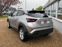 Używany Nissan Juke N-Connecta 114 KM (83 kW) 2021 Srebrny SUV