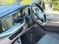 Begagnad VW Multivan Life 150 HK (110 kW) 2025 Blå Minibuss