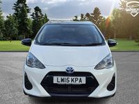 Used Toyota Yaris Hybrid 2015 White