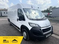 Used Peugeot Boxer Premium 140 HP (102 kW) 2023 White Van