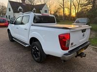 Used Nissan Navara Tekna 190 HP (139 kW) 2019 White Pickup