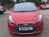 Used Hyundai ix20 Premium 125 HP (91 kW) 2016 Red Hatchback
