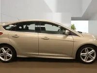 Used Ford Focus Zetec 2016 Silver Hatchback