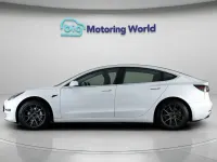 Used Tesla Model 3 Standard Range Plus 239 kW (325 HP) 2020 White Sedan