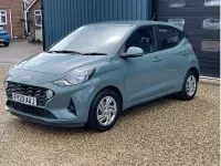 Used Hyundai i10 SE 67 HP (49 kW) 2023 Green Hatchback