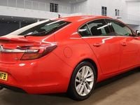 Used Vauxhall Insignia SRi 170 HP (125 kW) 2017 Red Hatchback