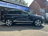 Used VW Touareg R-line Plus 262 HP (192 kW) 2017 Black SUV