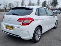 Used Citroën C4 VTR Sport 90 HP (66 kW) 2013 White Hatchback