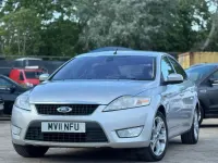 Usado Ford Mondeo Sport 145 CV (106 kW) 2011 Plateado Utilitario