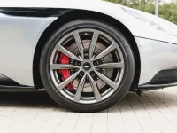 Used Aston Martin DB11 502 HP (369 kW) 2018 Silver Coupe