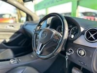 Used Mercedes B180 109 HP (80 kW) 2014 Blue MPV